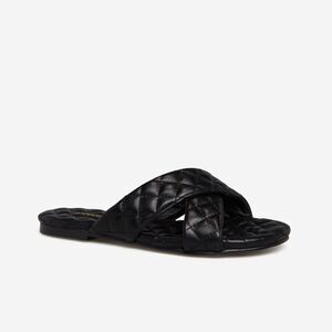 Shoedazzle Dejah Quilted Flat Sandal Black Size 10